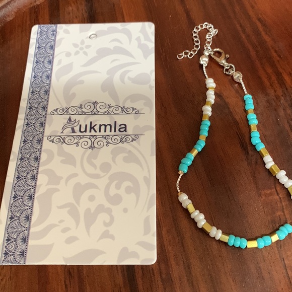 NWOT Aukmla blue/white/gold seed bead anklet - Picture 2 of 2